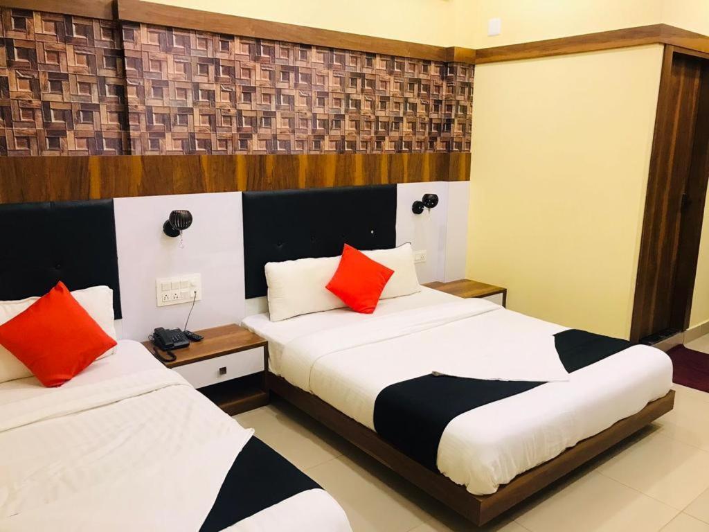 Hotel Keerthana Puttur Puttur  Eksteriør bilde